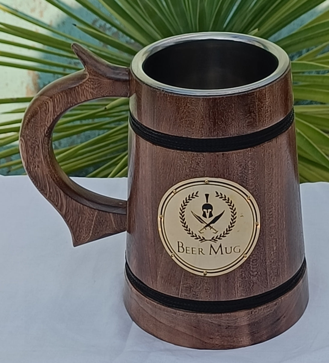 Chope à bière en bois faite à la main avec couche en acier inoxydable