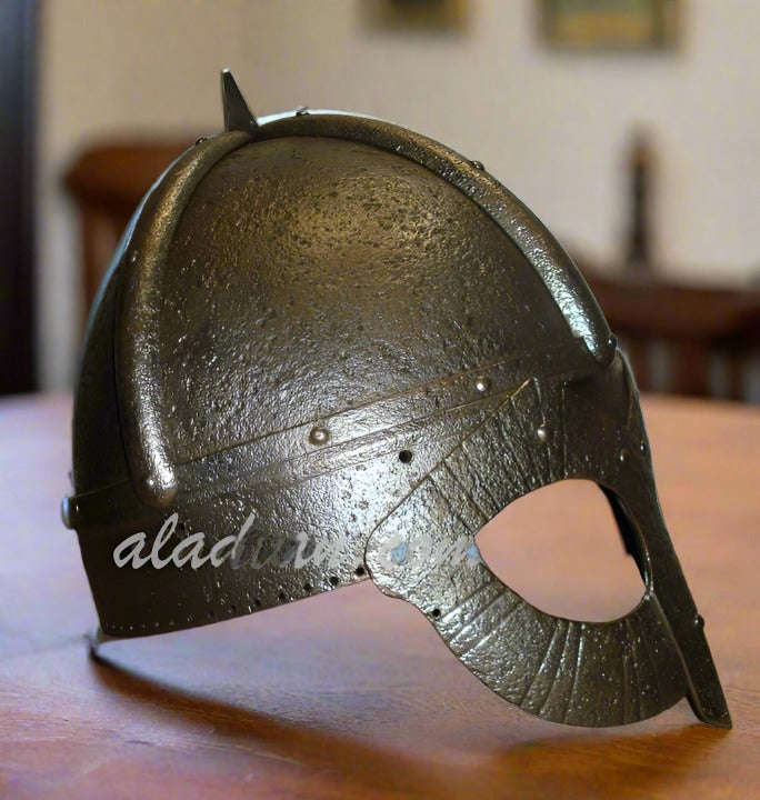 Antiker Gjermundbu-Wikinger-Rüstungshelm
