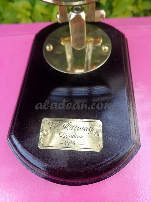 Loupe en laiton pour table