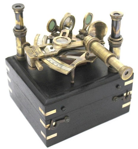 Antiker Navigationssextant aus Messing im Großhandel