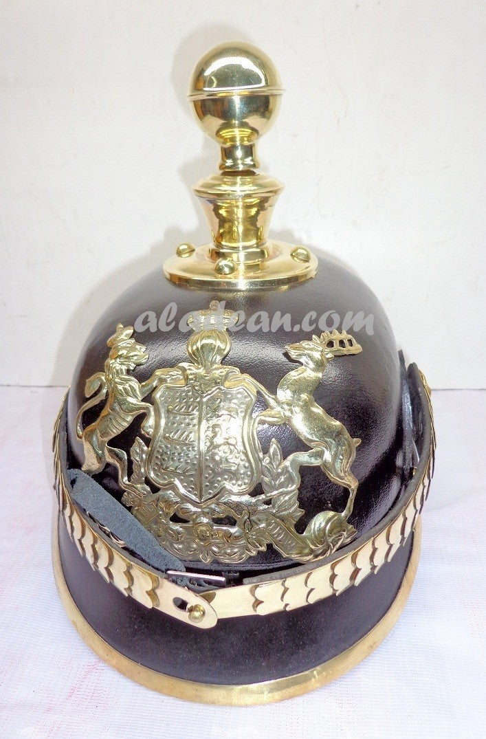 Kaiserlich deutscher Pickelhaubenhelm aus Leder