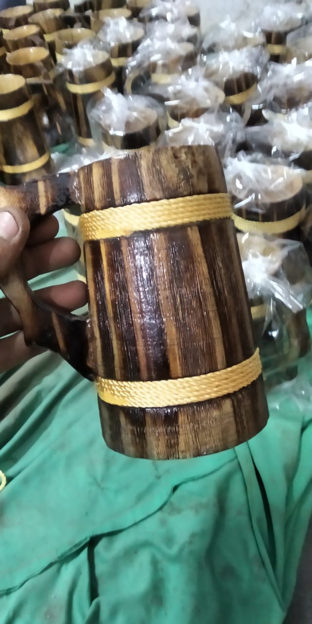 Wooden Beer Coffee Mugs medieval tankards of wood