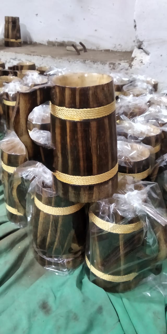 Wooden Beer Coffee Mugs medieval tankards of wood
