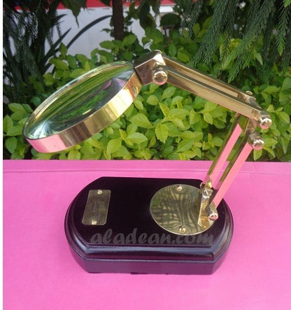 Brass Magnifying glass for Table
