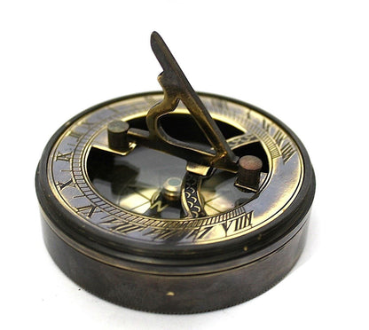 Personalisierter Sonnenuhr-Kompass aus Messing – anpassbares graviertes Zitat