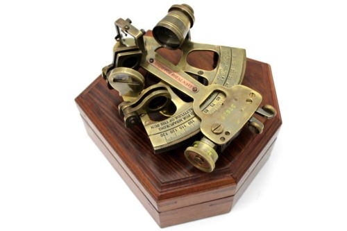 Sextant micrométrique avec boîte, Sextant en laiton avec boîte - Royal Navy