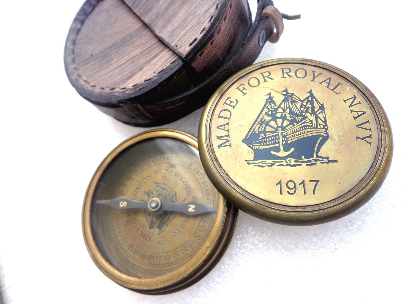 Brass Antique compass - Royal Navy
